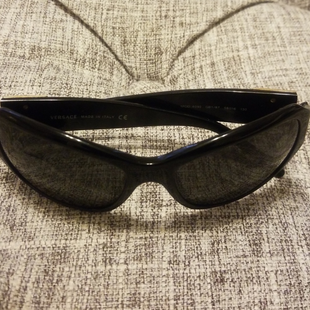 Sunglasses - Picture 4 of 4